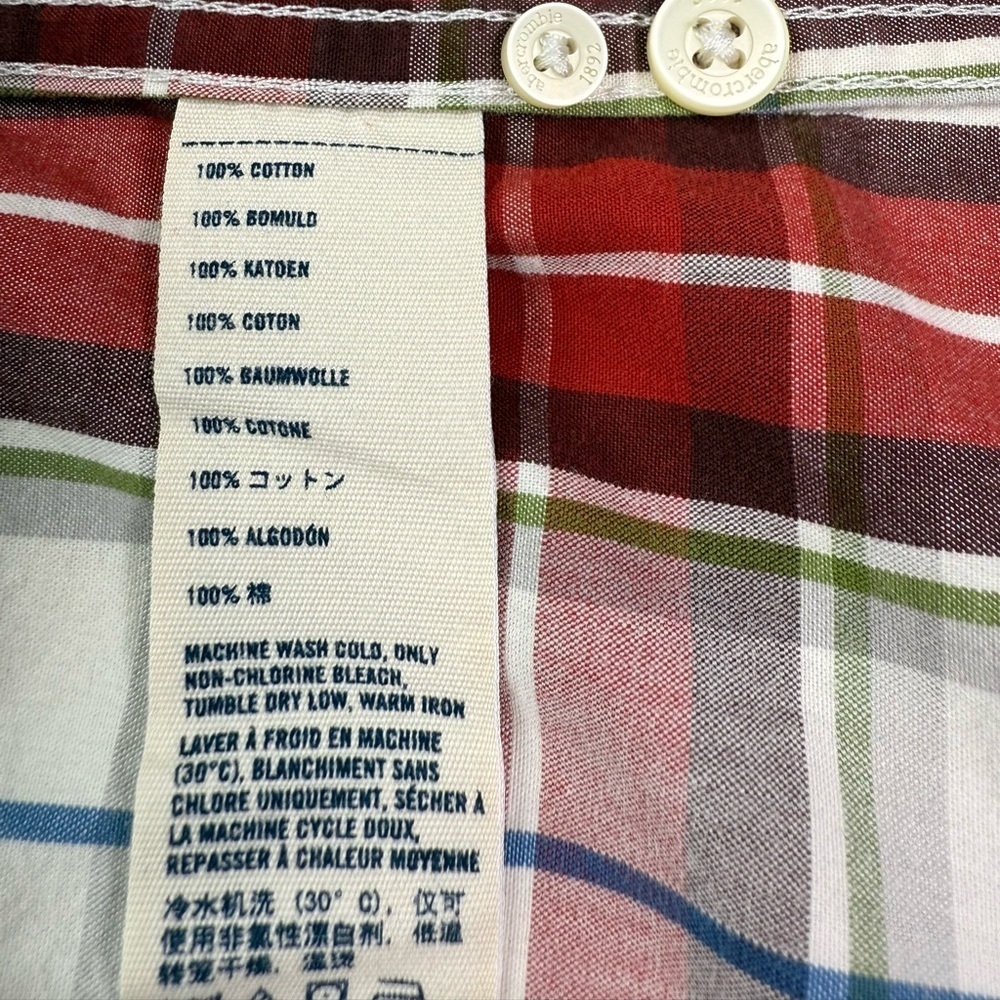 Abercrombie & Fitch Red and White Casual Button Down Shirt - Picture 6 of 6